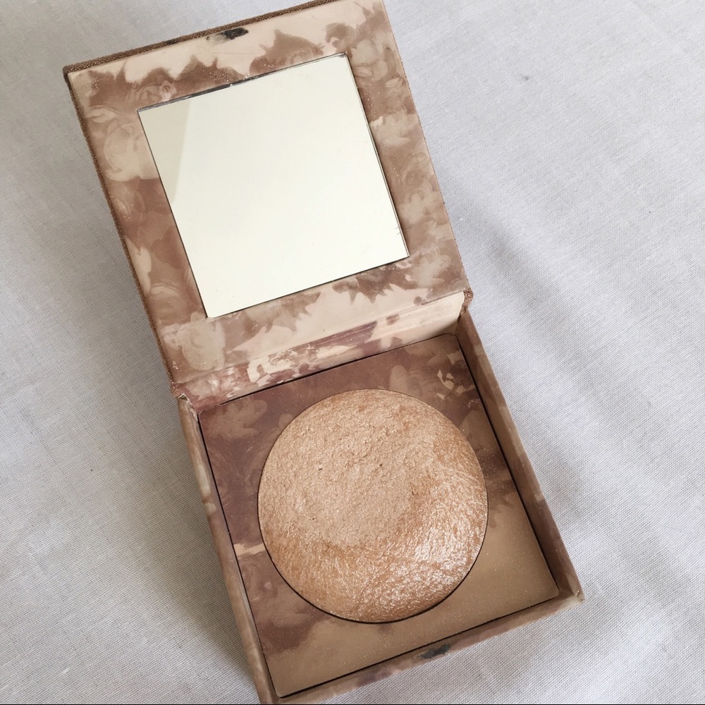 Urban Decay Highlighter